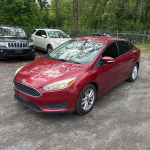 FORD FOCUS SE - 1