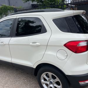 FORD ECOSPORT SE - 5
