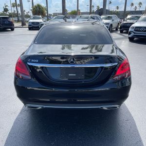 صورة 7 لـ 2021 Mercedes-BENZ C-CLASS