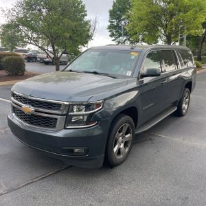 CHEVROLET SUBURBAN LT - 1