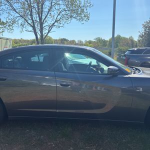 DODGE CHARGER SE - 9