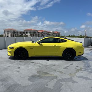 FORD MUSTANG GT PREMIUM - 3