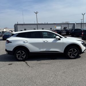 KIA SPORTAGE HYBRID LX - 10