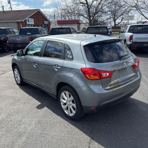 MITSUBISHI OUTLANDER SPORT ES - 5