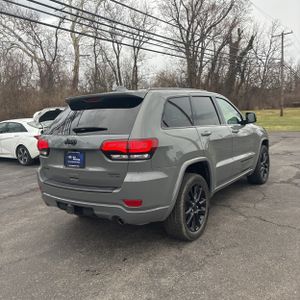 JEEP GRAND CHEROKEE LAREDO X - 8