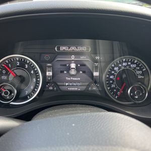 صورة مصغرة 38 لـ 2019 RAM 1500 BIG HORN
