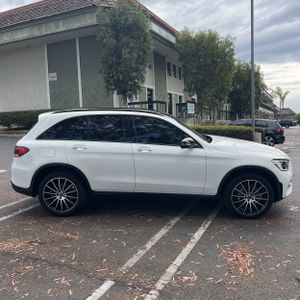 صورة 10 لـ 2022 Mercedes-BENZ GLC