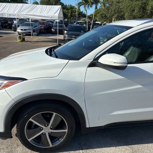 صورة 2 لـ 2022 Honda HR-V EX-L