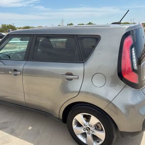 صورة 6 لـ 2019 KIA SOUL BASE
