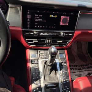 2021 Porsche MACAN TURBO 照片 38