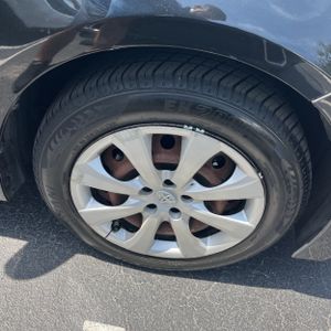 2020 Toyota COROLLA LE thumbnail 19
