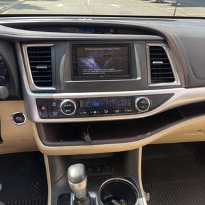 صورة مصغرة 38 لـ 2019 Toyota HIGHLANDER XLE