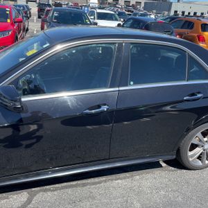 MERCEDES-BENZ E-CLASS - 4