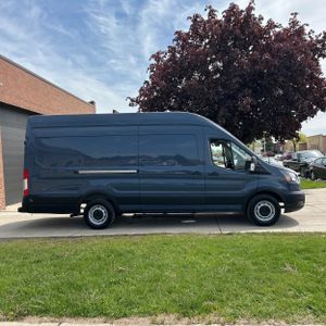 FORD TRANSIT 250 - 10