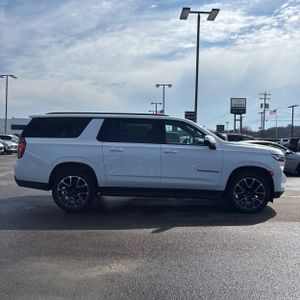 CHEVROLET SUBURBAN RST - 10