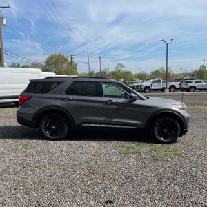 FORD EXPLORER XLT - 10