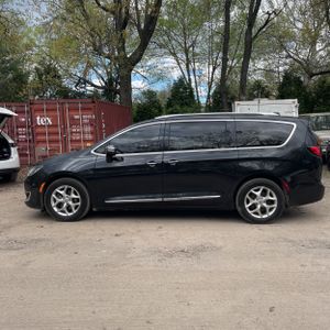 CHRYSLER PACIFICA LIMITED - 3