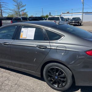 FORD FUSION SE - 6
