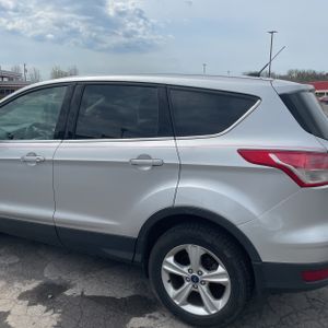 FORD ESCAPE SE - 6
