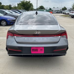 HYUNDAI ELANTRA SEL - 7