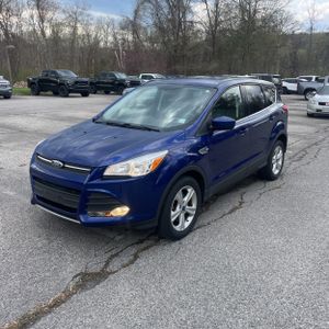 FORD ESCAPE SE - 1
