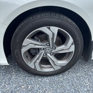 2019 Honda ACCORD EX-L thumbnail 17