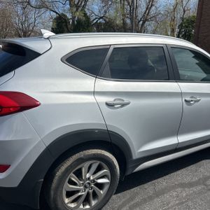 HYUNDAI TUCSON SEL PLUS - 9