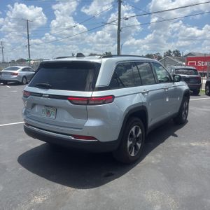 صورة 8 لـ 2024 JEEP GRAND CHEROKEE 4XE