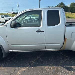 2012 Nissan FRONTIER SV — фото 4