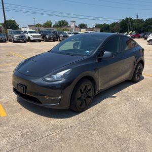 TESLA MODEL Y LONG RANGE - 1