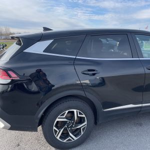 KIA SPORTAGE LX - 9