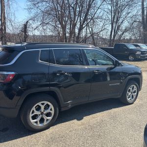 JEEP COMPASS LATITUDE 4X4 - 10