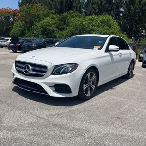 2017 Mercedes-BENZ E-CLASS — фото 1