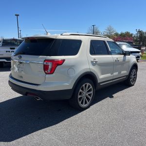 FORD EXPLORER XLT - 8