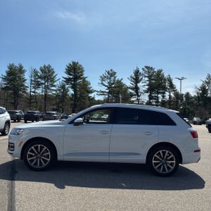 AUDI Q7 45 SE PREMIUM - 3