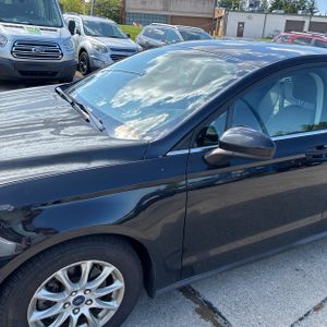 صورة 2 لـ 2016 FORD FUSION S