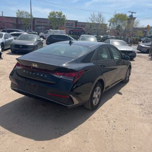 HYUNDAI ELANTRA SE - 8