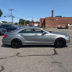 صورة 10 لـ 2013 Mercedes-BENZ CLS