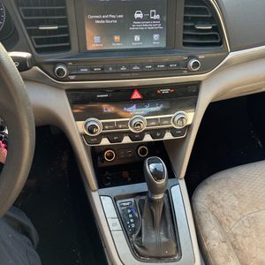 صورة مصغرة 70 لـ 2020 Hyundai ELANTRA SEL
