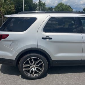 FORD EXPLORER SPORT - 9
