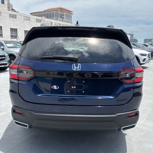 صورة 7 لـ 2025 Honda PILOT SPORT