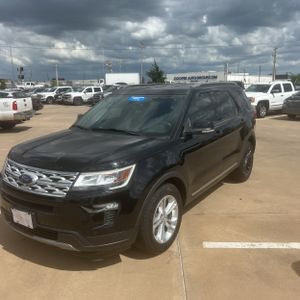 FORD EXPLORER XLT - 1