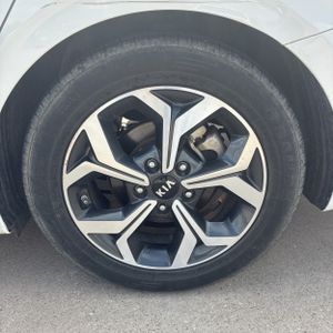 2021 KIA FORTE LXS thumbnail 18