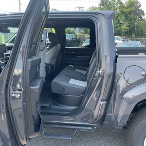 2025 Toyota TACOMA TRD SPORT 缩略图 38