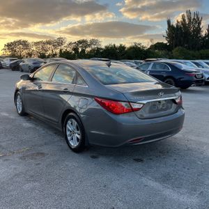 HYUNDAI SONATA GLS - 5