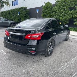 صورة 8 لـ 2019 Nissan SENTRA S
