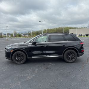 LINCOLN CORSAIR PREMIERE - 3