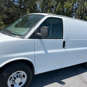 CHEVROLET EXPRESS 3500 - 2