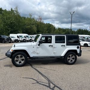 2017 JEEP WRANGLER UNLIMITED SAHARA — фото 3
