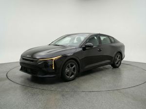 2025 KIA K4 LXS 照片 3